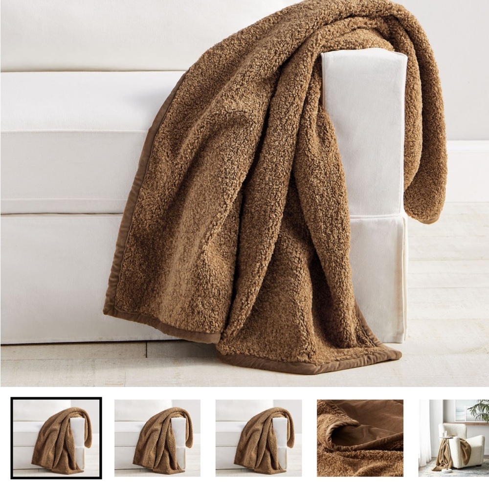 Pottery Barn Cozy Teddy Faux Fur Throw